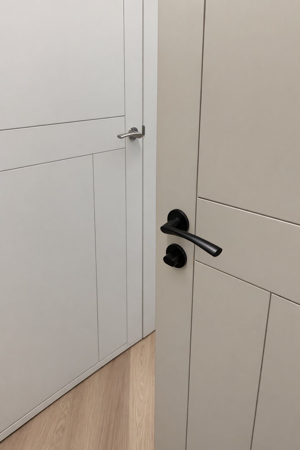 Door handles and ironmongery